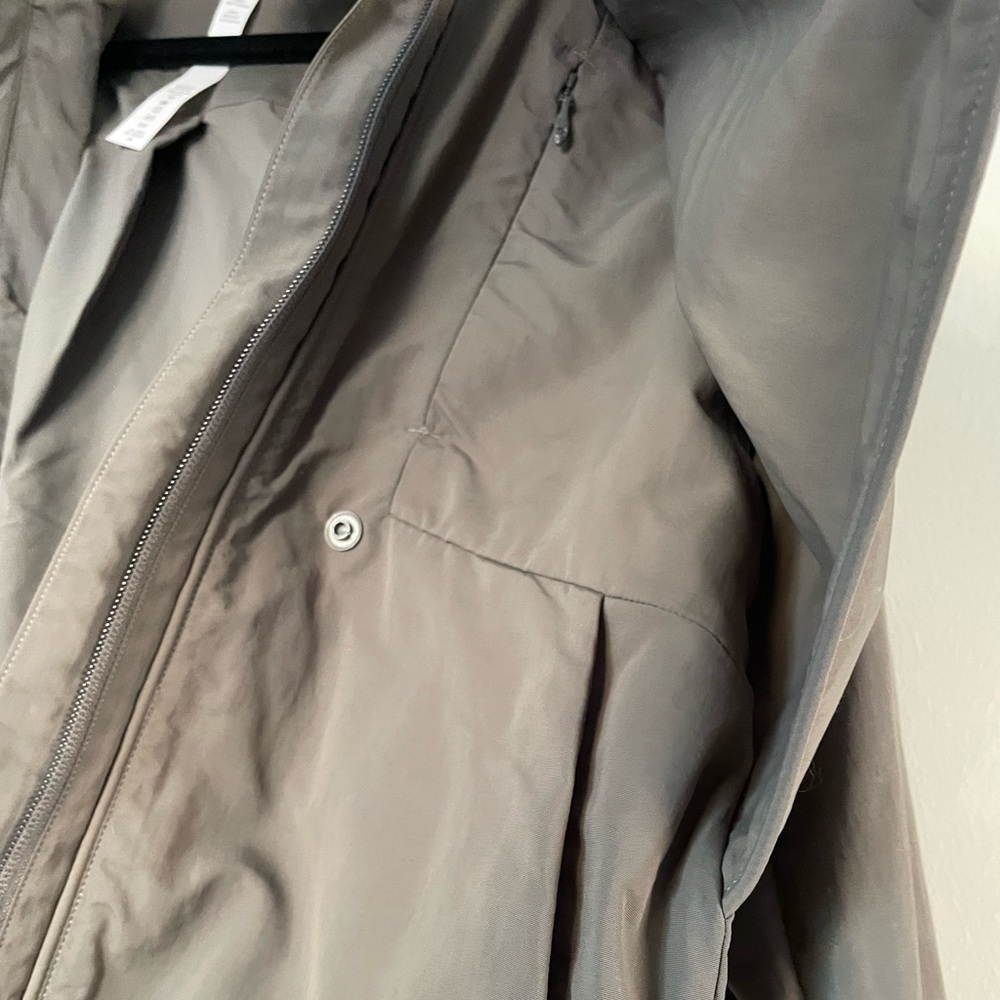 Lululemon Always Effortless Jacket - Picture 4 of 9